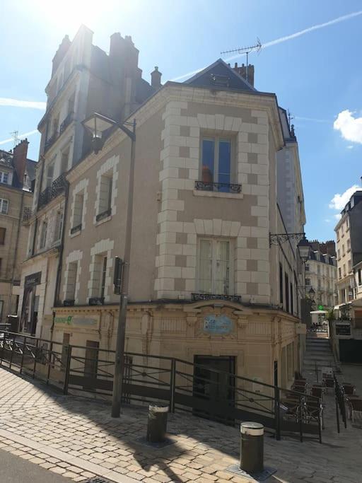 Appartamento Chant Du Voyage Hypercentre Blois Esterno foto